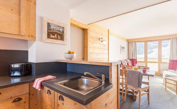 Les Nereides, La Plagne, Kitchen 2